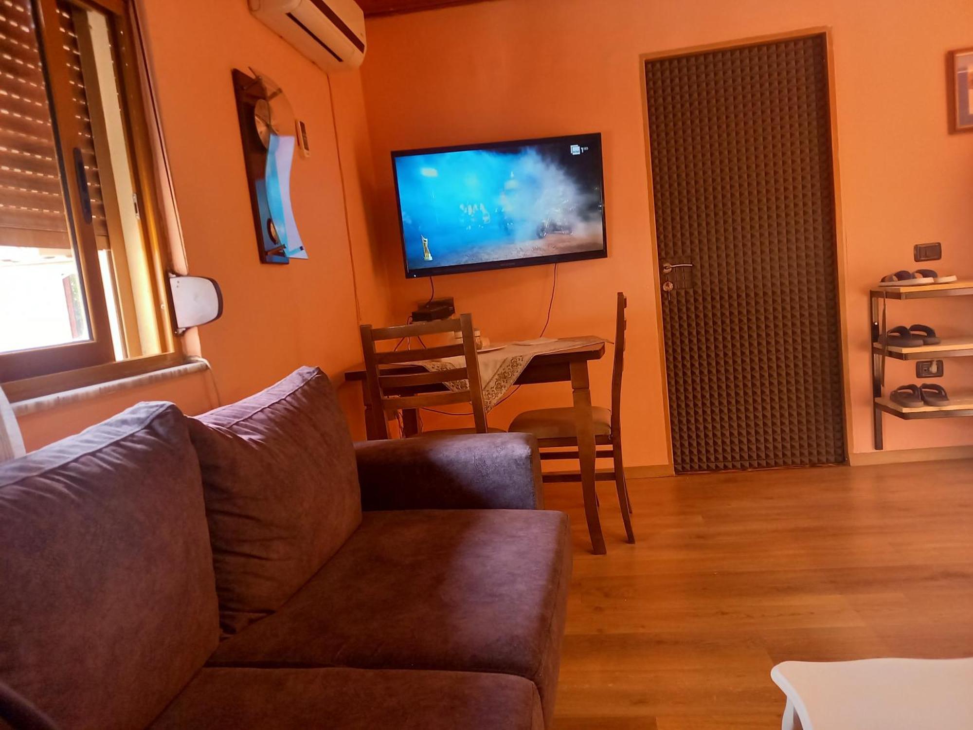 Apartment In Tiranë Ngoại thất bức ảnh