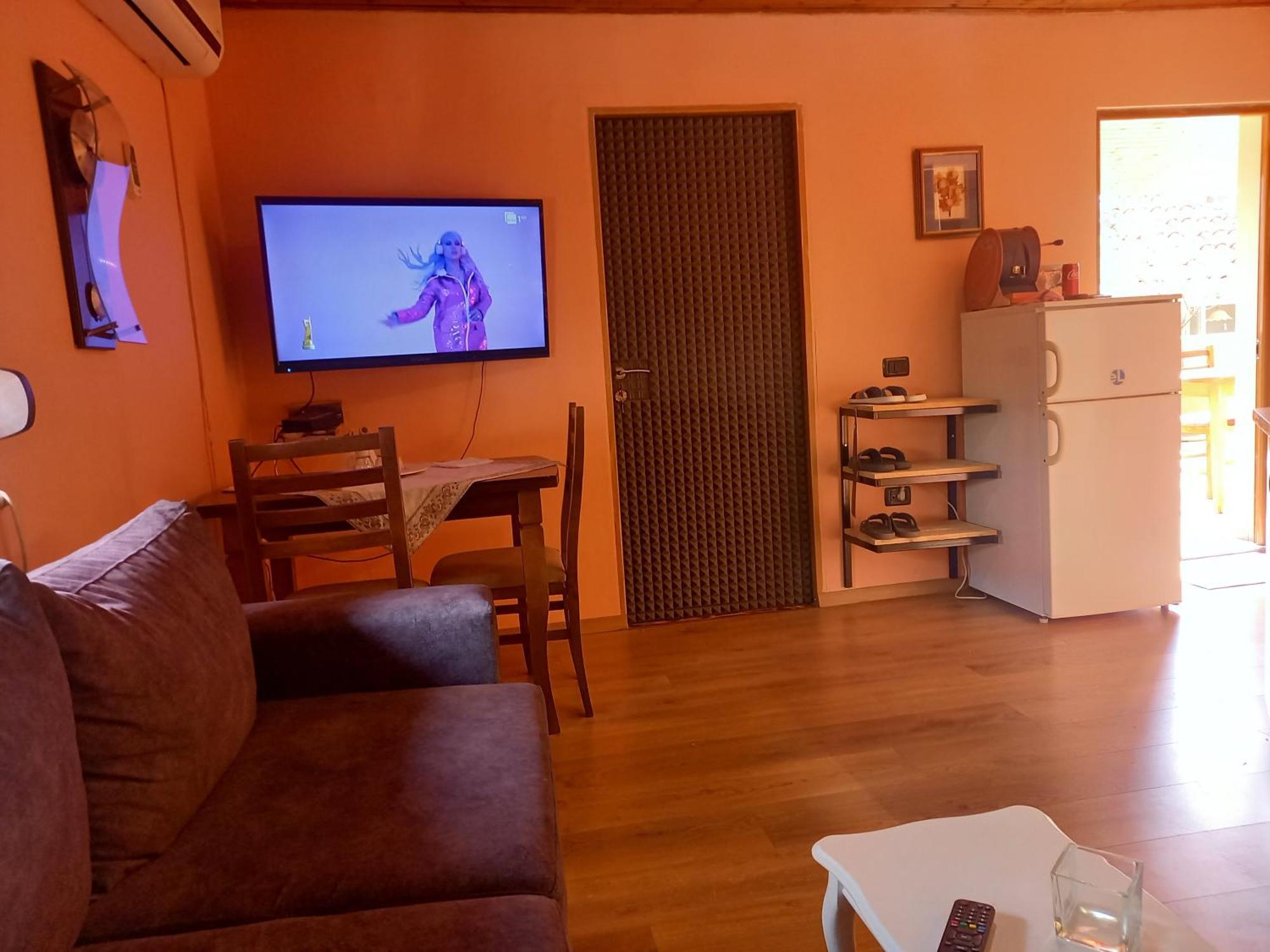 Apartment In Tiranë Ngoại thất bức ảnh