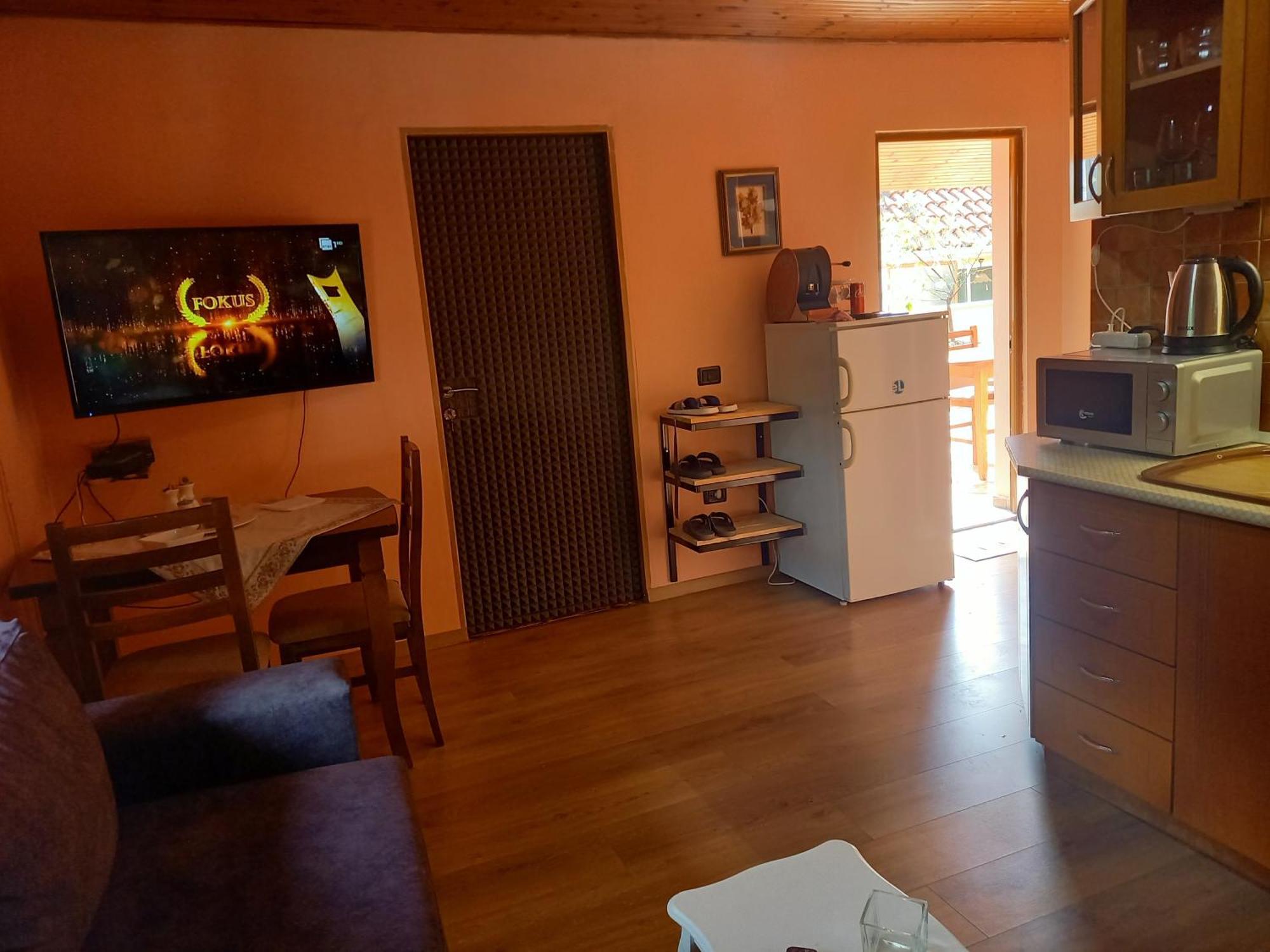 Apartment In Tiranë Ngoại thất bức ảnh