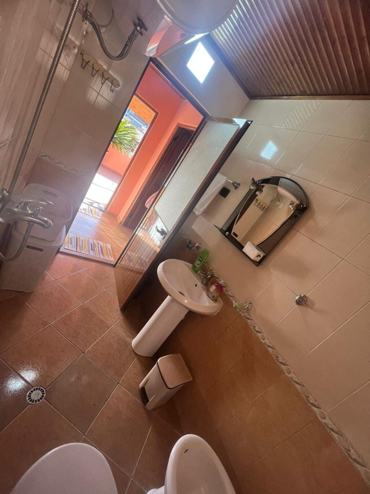 Apartment In Tiranë Ngoại thất bức ảnh