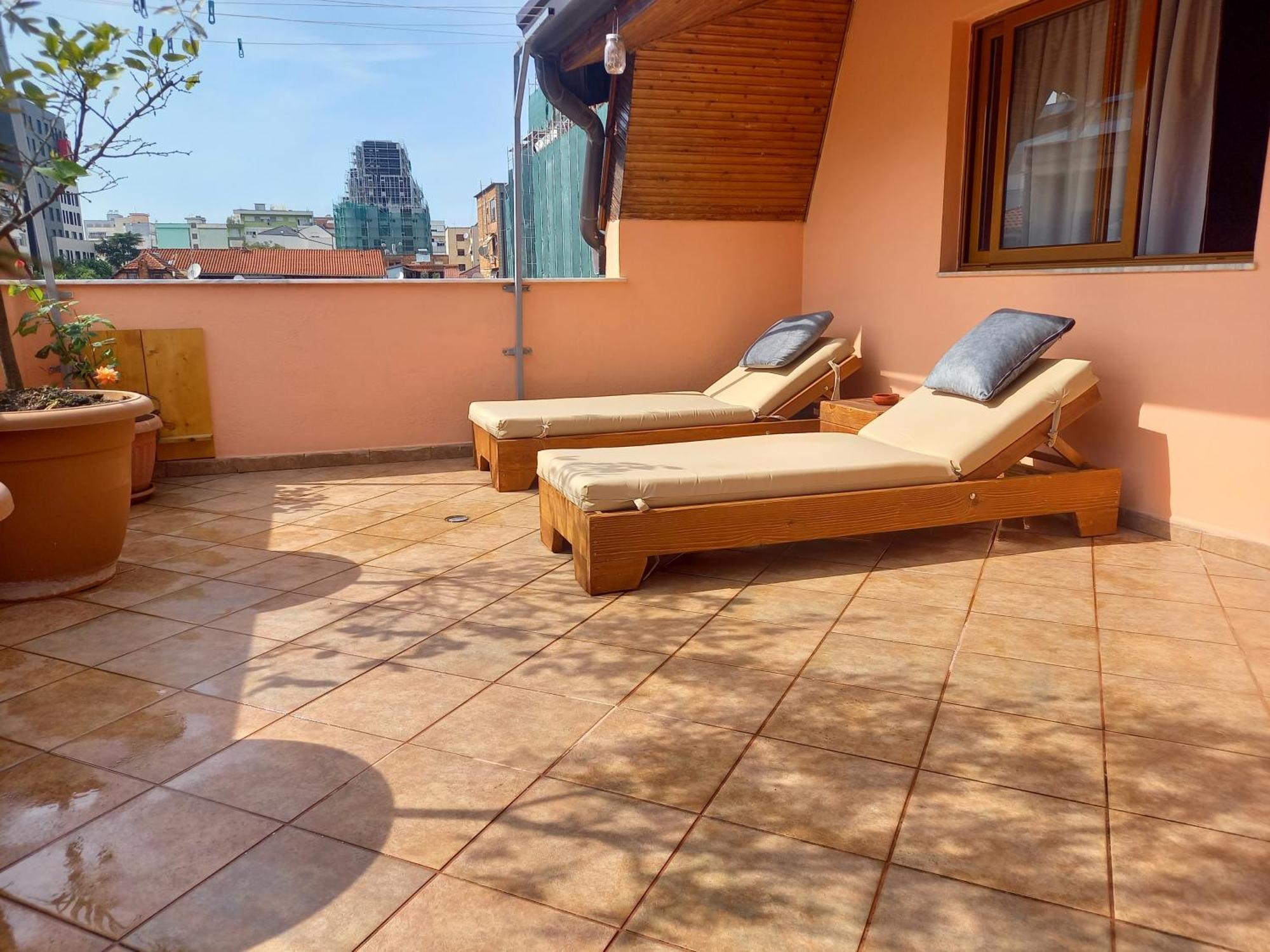 Apartment In Tiranë Ngoại thất bức ảnh
