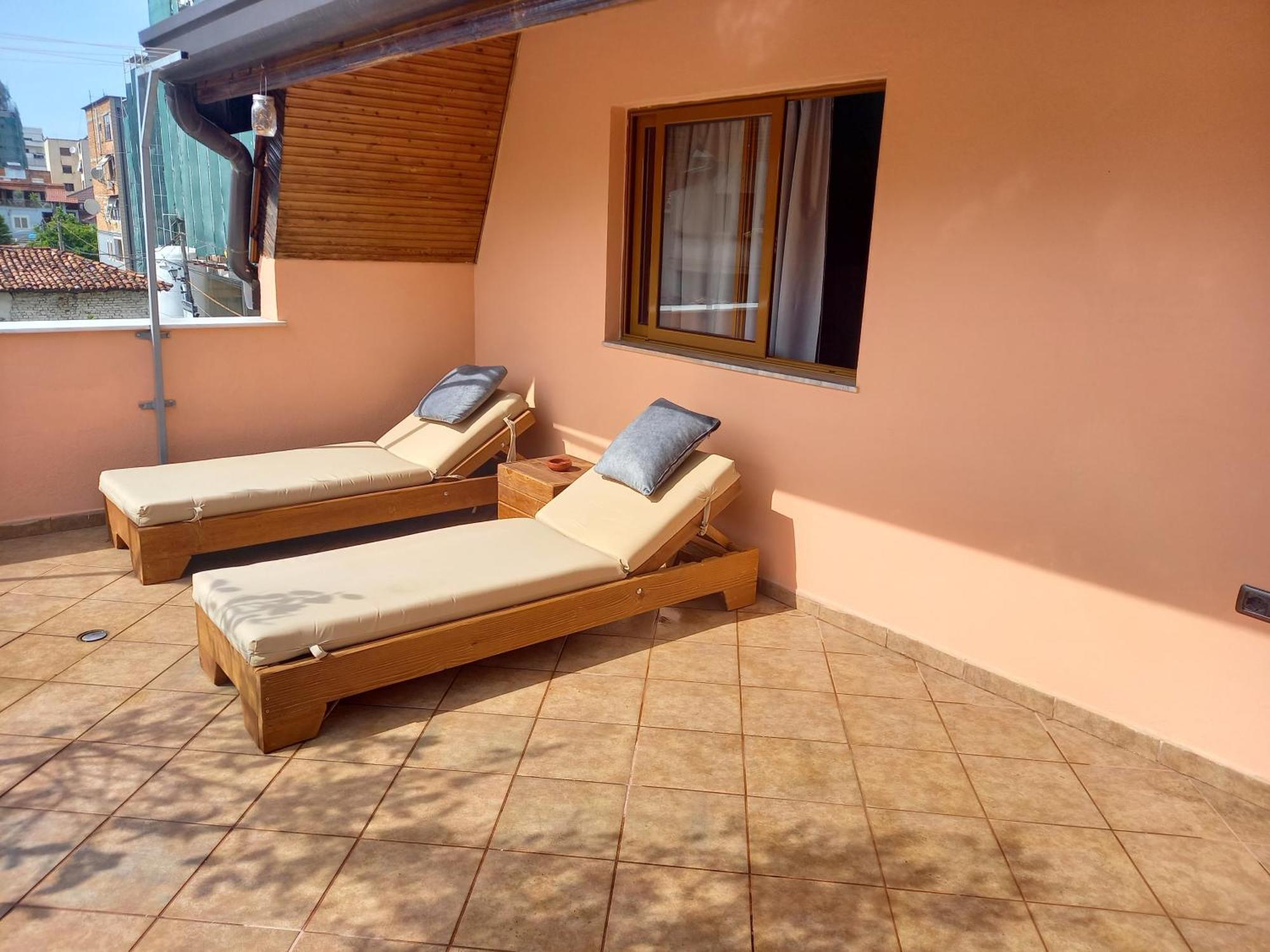 Apartment In Tiranë Ngoại thất bức ảnh